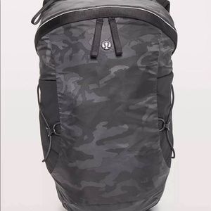 Lululemon run all day backpack